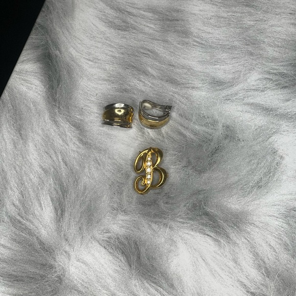 Jewelry - Avon Brooch & vintage gold and silver tone earrings